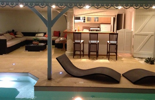 Le Lamentin Apartment | Prestige studio, private pool FdF near CHU