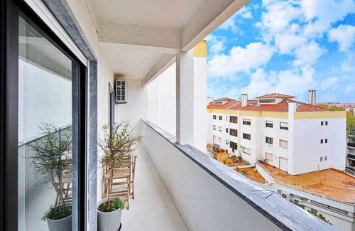 Carcavelos Apartment | Prestige Sunset Carcavelos Beach - Checkinhome