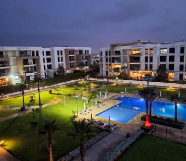 Plage des Nations Apartment | Prestigia 3 Chambres Vue Mer Directe avec Piscine Plage des Nations