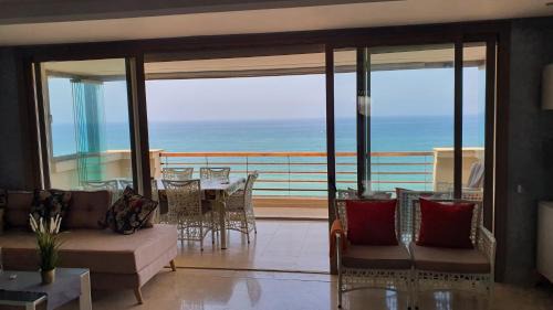 Plage des Nations Apartment | Prestigia bouknadel