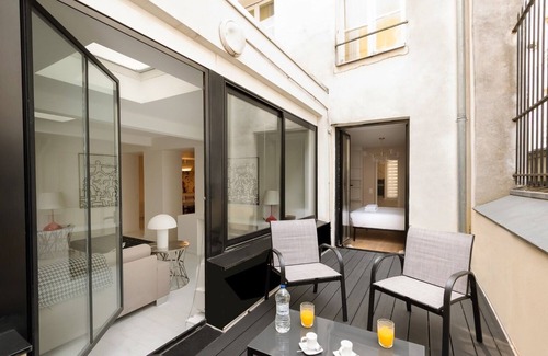 Strasbourg -Saint-Denis Apartment | PRESTIGIOUS 3 BR Apt - 1520 SQFT - DESIGN - FULL AIR CONDITIONNING