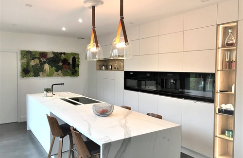 La Rochelle House | Prestigious house on the edge of the city center park