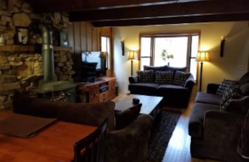 Montgomery Estates House | Prestigious Location/Views/Near Casinos/Skiing