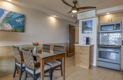 Kihei Condo | Prestigious oceanfront condo, perfect location