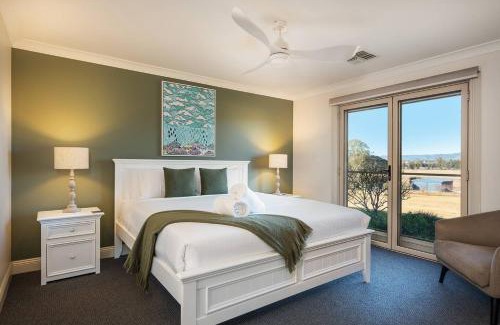 Central Mudgee House | Prestigious Panoramic Mountain Views at Bellevue Mudgee