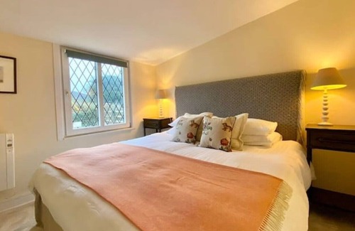 Swindon Cottage | Pretty 1 Bedroom Cottage Near Cirencester