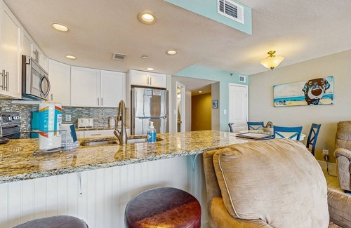 Crystal Beach Condo | Pretty 2nd Floor Condo Gulf Front, Nearby Shopping & Dining