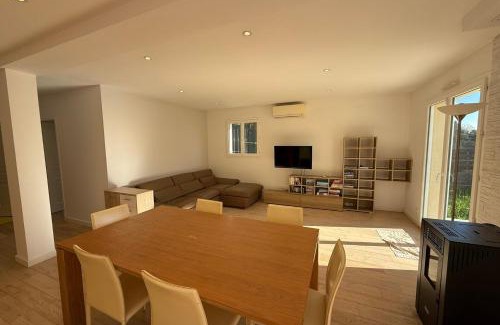 Chateauneuf-Grasse House | Pretty 7-people house 5 min from Opio Golf Club