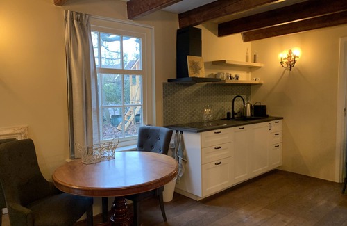 Municipality of Huizen Cottage | Pretty and cozy Guesthouse in centre of Huizen!