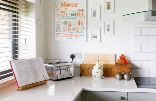 Bosham House | Pretty Coastal Home in Bosham, Close to Water