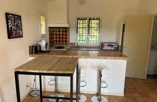 Trets House | PRETTY COUNTRY COTTAGE IN MAGNIFICENT OLIVE GROVE
