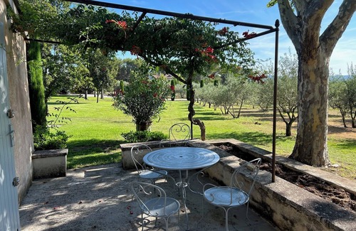 Trets House | PRETTY COUNTRY COTTAGE IN MAGNIFICENT OLIVE GROVE