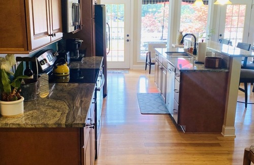 Littleton House | Pretty Creek - Your Lake Gaston Vacation Retreat! Pool and Lake Front!