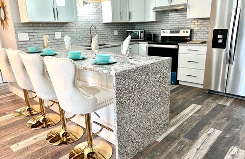 Appleton Apartment | Pretty in Pink at Ritchie’s Residences of Kensington