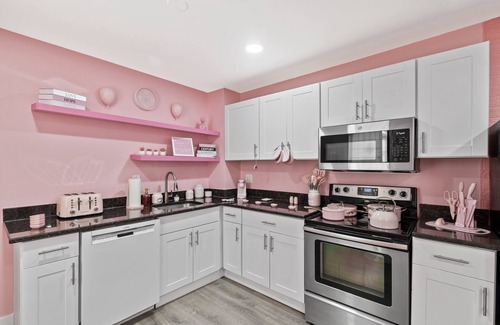 North Philadelphia West House | Pretty in Pink Double House