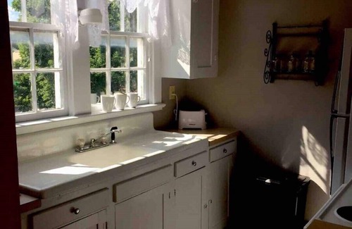 Winchester Apartment | Pretty Little Apt by the Train II