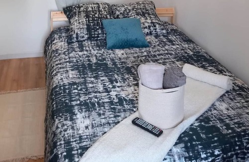 Puiseux-en-France House | Pretty little house for any type of stay