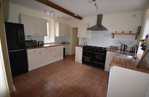 Maidwell House | Pretty Northamptonshire cottage overlooking the Brampton Valley