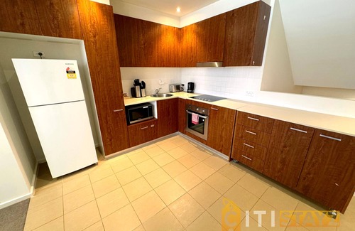 City West Apartment | Pretty Penthouse - Close to ANU