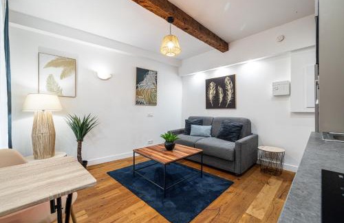 Quartier du Port Apartment | Pretty & Quiet Studio in Port Area