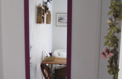 Cournon Bed & Breakfast | Pretty room between landscape and green nature