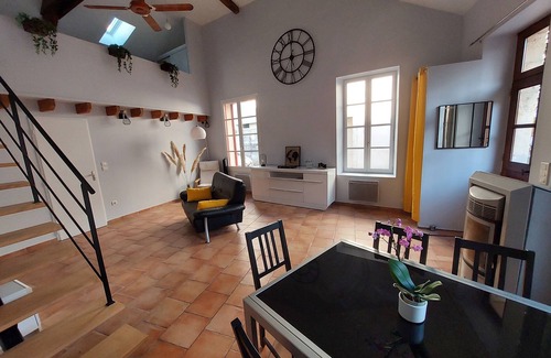 Luzech House | Pretty stone house in the heart of a Lotois village