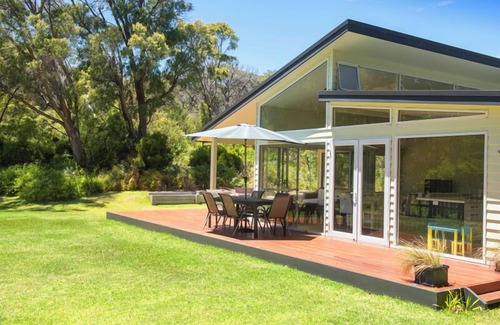 Prevelly House | Prevelly Beach Retreat | Walk to the Beach!