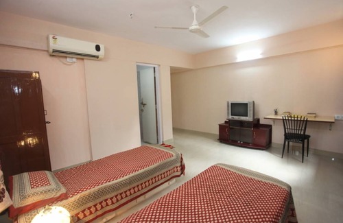 Bavdhan Resort | Private room ∙ 3 guests