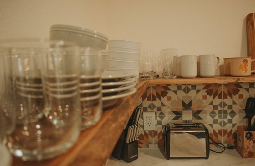 Barelas House | Prickly Pear at Cactus Flower+Hot Tub+Pet Friendly+No Pet Fee!