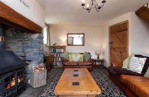 Denbigh House | Priddbwll, great countryside location in Denbigshire