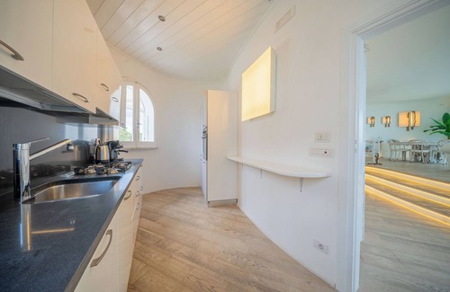 Cozze Villa | Primafila - Luxury Beach Villa & Private Jacuzzi