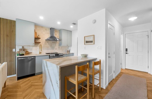 San Juan Apartment | Prime 30A Location, Beach Access, Pool, Wifi, King Bed