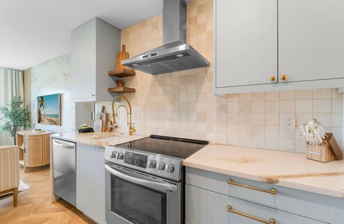 San Juan Apartment | Prime 30A Location, Beach Access, Pool, Wifi, King Bed