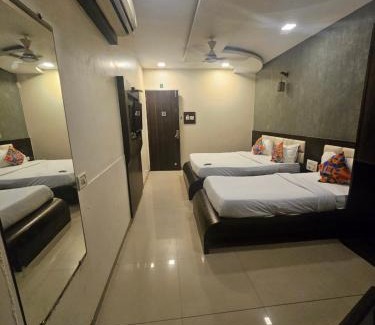 Sakinaka Hotel | Prime Hotel Addore Palácée - Near Mumbai Airport , Visa Consultant , Jio World Convention Centre BKC