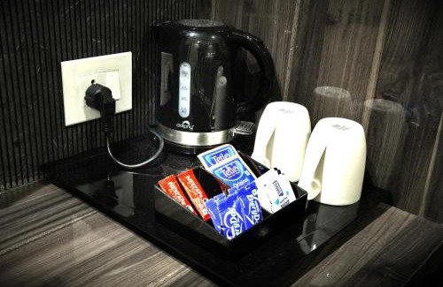 Pitampura Hotel | Prime Hotel Delhi fabs'New Delhi city centre