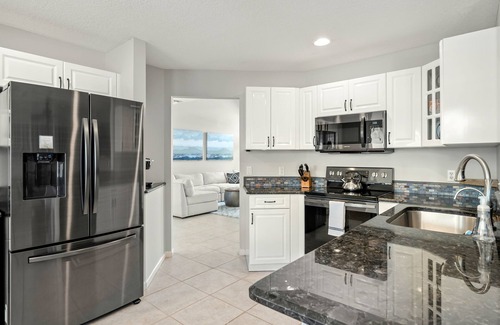 North Palm Beach Heights House | Prime Jupiter Location , 4 bedroom, 2.5 bath, Outdoor Kitchen, Pool