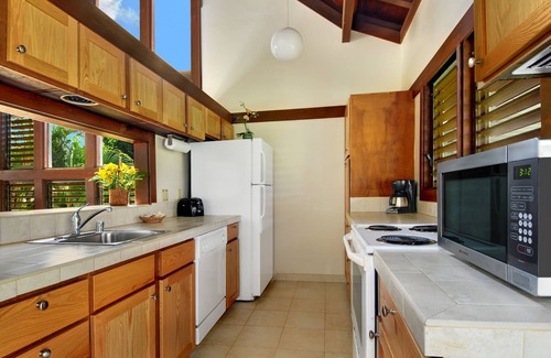 Poipu Condo | Prime Kiahuna 2 Bdrm End Unit - Lofted Ceilings - Garden Paradise