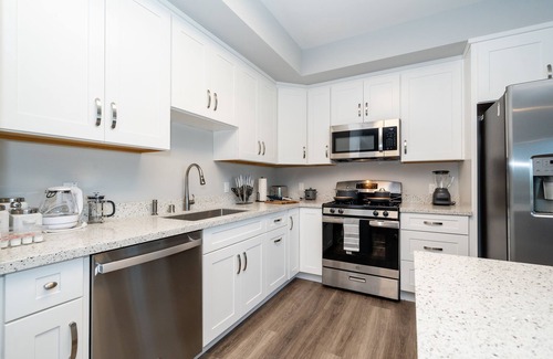 Campbell Apartment | Prime Location! 2bd 2bth