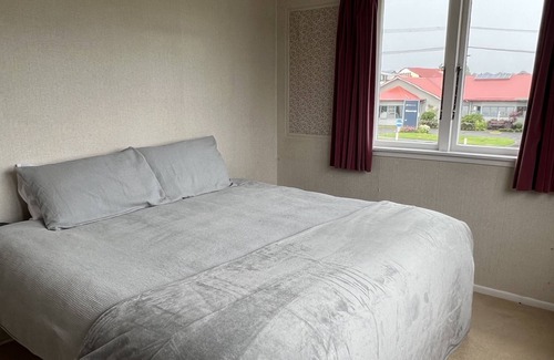Taupo House | Prime Location - Affordable with plenty of room for everyone!