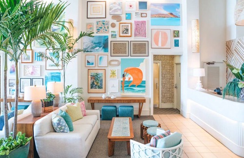 Diamond Head - Kapahulu - St. Louis Hotel | Prime Location at Kaimana Beach | Ocean View | Direct Beach Access