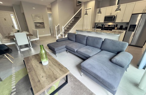 West Kissimmee House | Prime location! Cozy home just minutes from Disney.