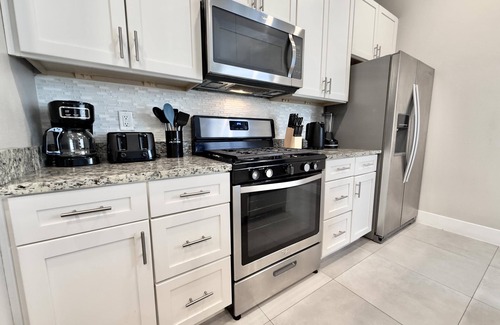 West Kissimmee House | Prime location! Cozy home just minutes from Disney.