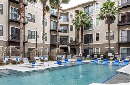 MacGregor Condo | Prime Location Downtown Houston Loft - 2Bed/2Bath