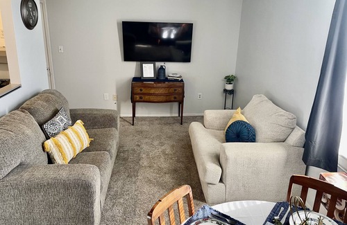 Lindsborg Apartment | Prime location for shopping, art galleries, and dining!