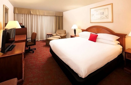 St. George Resort | Prime Location! Free Breakfast, Onsite Parking, Near St. George Tabernacle