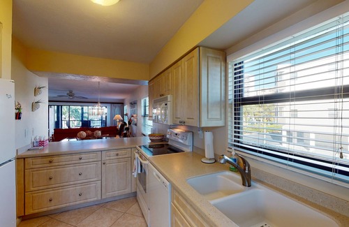 Marco Island Condo | Prime Location I Free Beach Access Directly Across The Street!