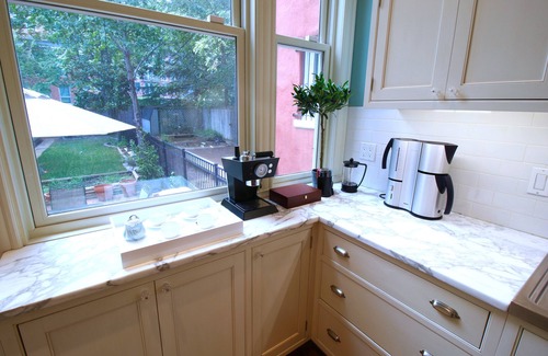 Near Northeast House | Prime Location & Pro Cleaned! Capitol Hill Union Station Sleeps 7 Parking x 2