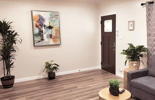 Alhambra Apartment | Prime Location: Remodeled 2-Bed/1-Bath with Private Entrance！19