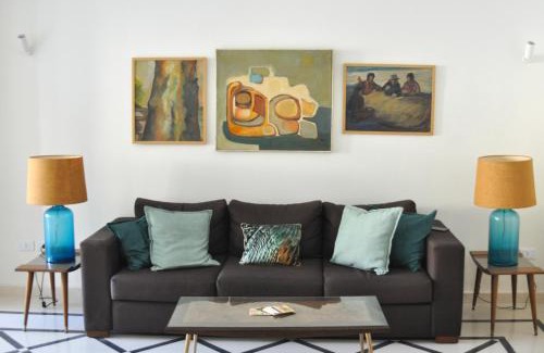 Gemmayzeh Apartment | Prime Location - Steps from Beirut most lively district - Quiet Spacious and Authentic house