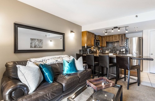 North Park City Condo | Prime Location: Steps to Park City Resort